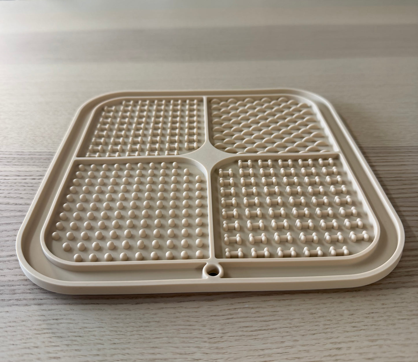 KAHU Calming Lick Mat - Sand