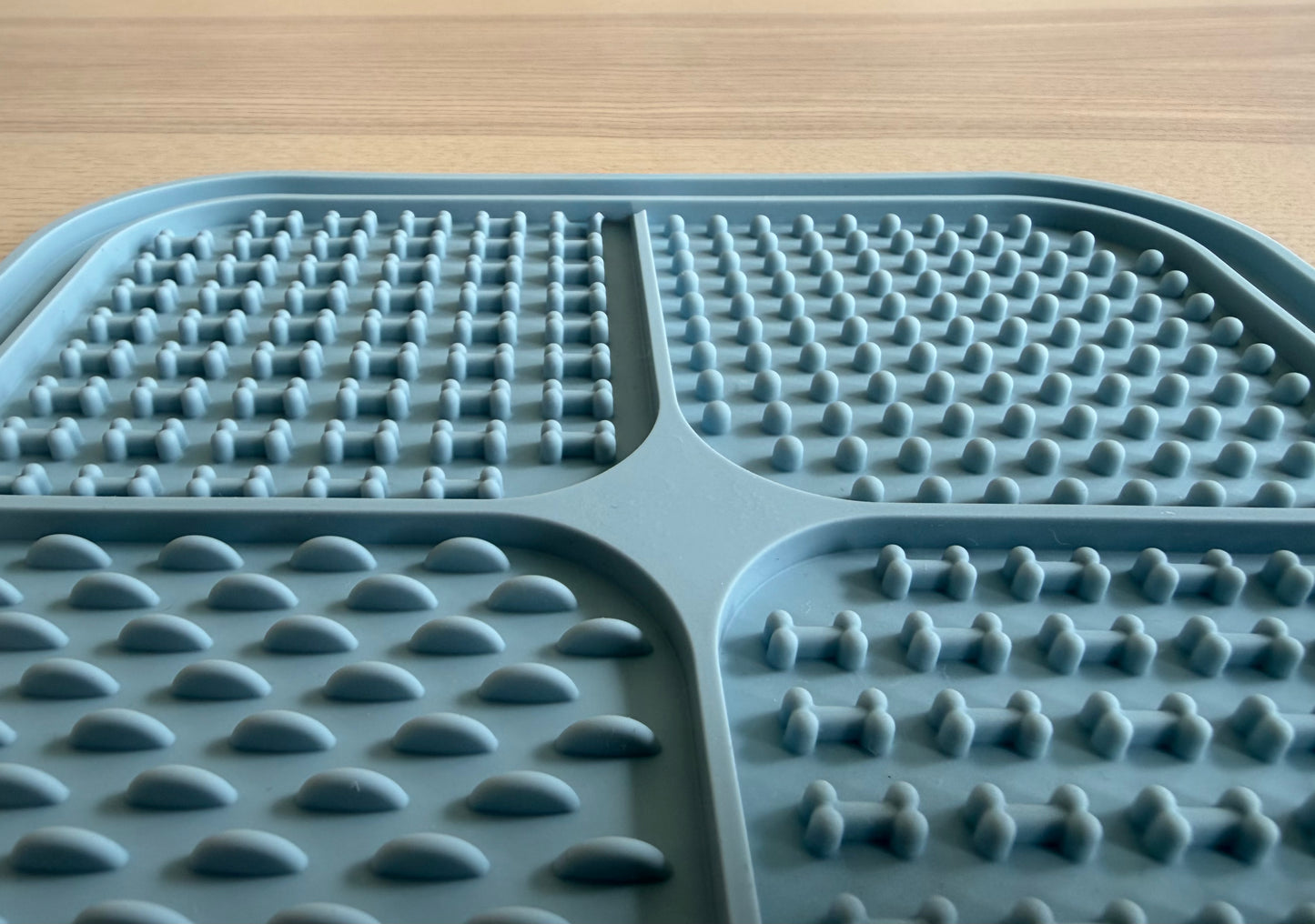 KAHU Calming Lick Mat - Coastal Blue